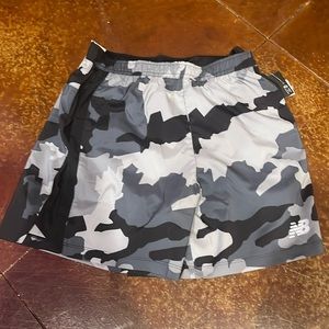 New Balance Men's Accelerate 5 Inch Short - Camo/Small -NWT